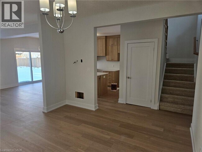 Photo du bâtiment - 123 Maple St