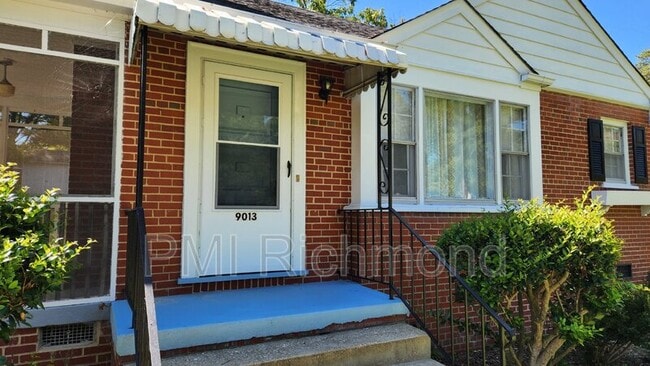 Foto del edificio - 9013 Farmington Dr