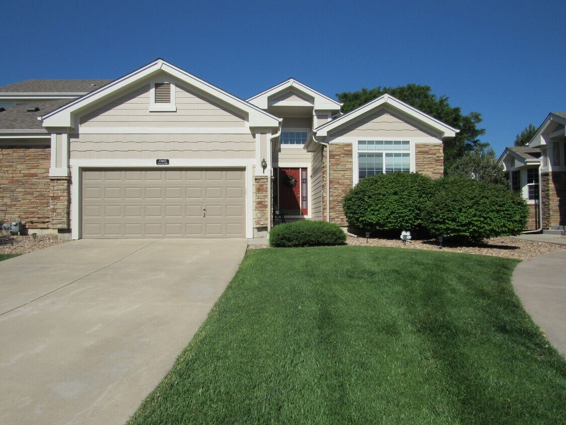 Primary Photo - Ranch living in this Spacious Townhome in ...