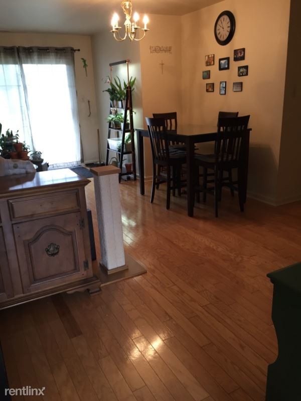 Building Photo - 2 br, 1 bath Condo - 7 Wagon Wheel Rd