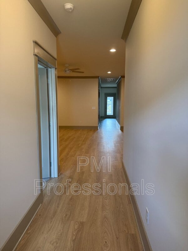 Building Photo - 2035 Grace Johns Cir