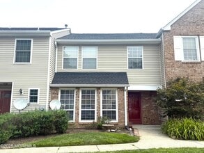 Building Photo - 523 Manchester Pl