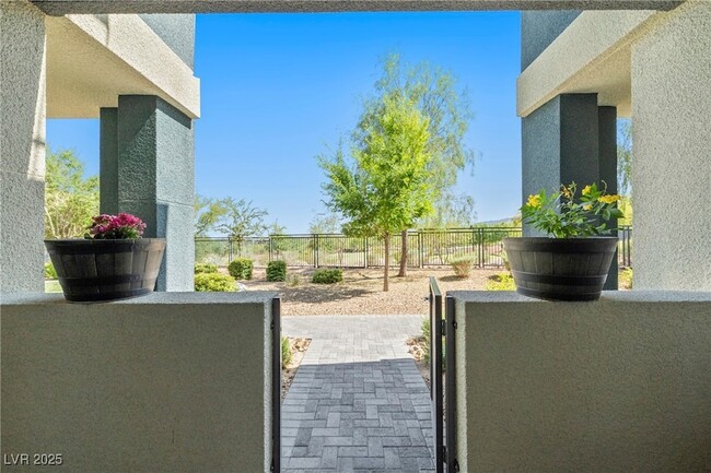 Building Photo - 11239 Cactus Tower Ave