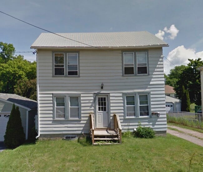 Building Photo - 67 Lafountain St