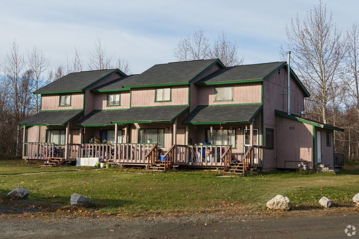 Foto del edificio - 4 Unit Apartment Building