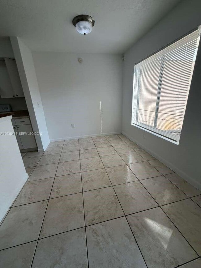 Building Photo - 815 Boynton Beach Blvd