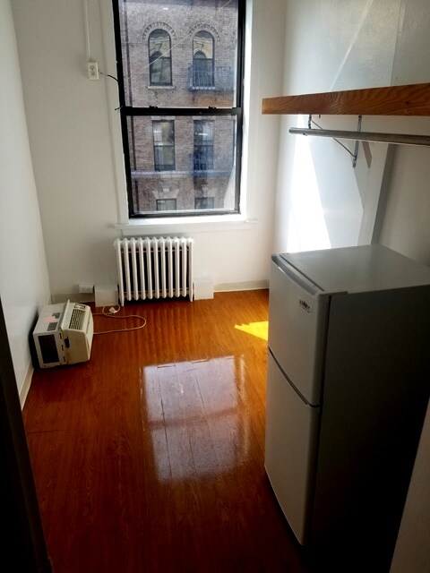 Primary Photo - 111 MacDougal St