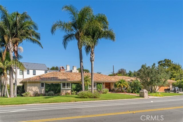 Building Photo - 600 Cliff Dr