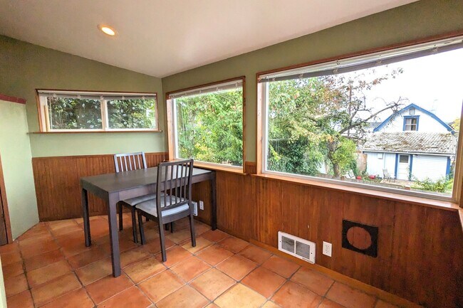 Foto del edificio - 3022 Federal Ave