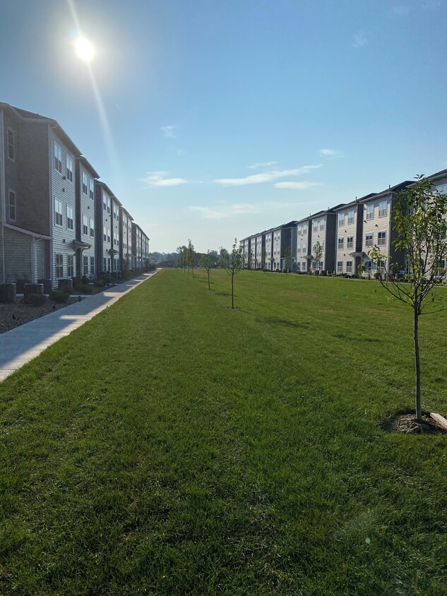 Foto principal - Landings at Notre Dame Family / Grad Housing