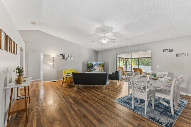 Foto del edificio - 7694 Indian Ridge Trail S