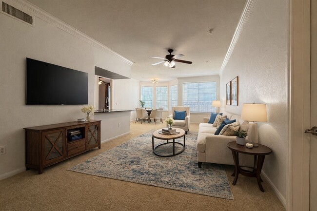 Building Photo - 7575 Kirby Dr