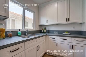 Building Photo - 1503 Stanton Pl