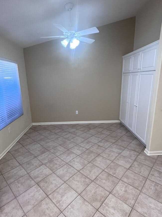 Foto del edificio - BEAUTIFUL HOME IN SUN CITY ROSEVILLE!!