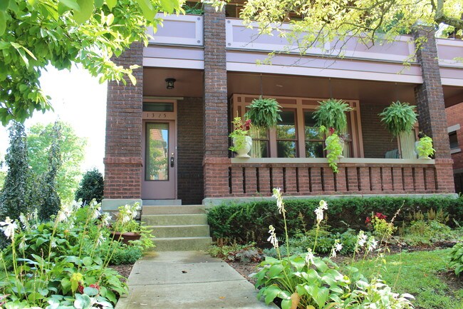 Foto del edificio - 1325 Bryden Rd