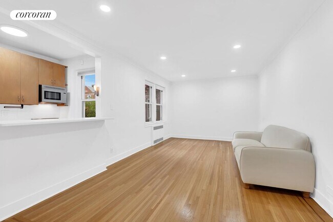 Foto del edificio - 7615 35th Ave