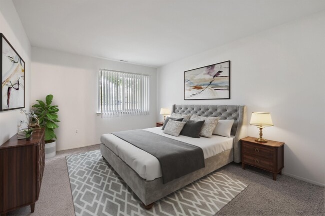 Foto del edificio - Sunnymede Apartments - Troy, MI