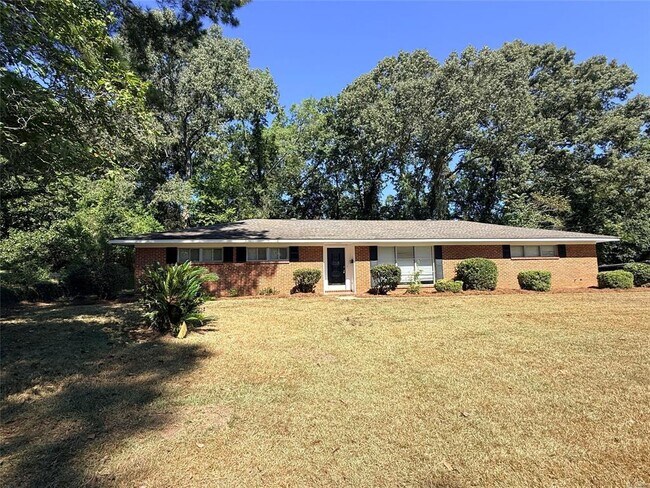 Foto del edificio - 713 Sweeten Creek Rd