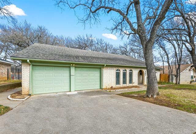 Foto del edificio - 660 Springhill Dr