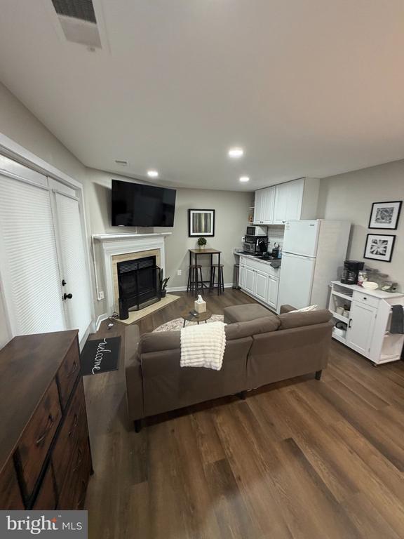 Foto del edificio - 14552 Woodgate Manor Pl