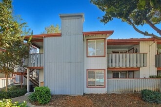 Building Photo - 84 Rancho Dr