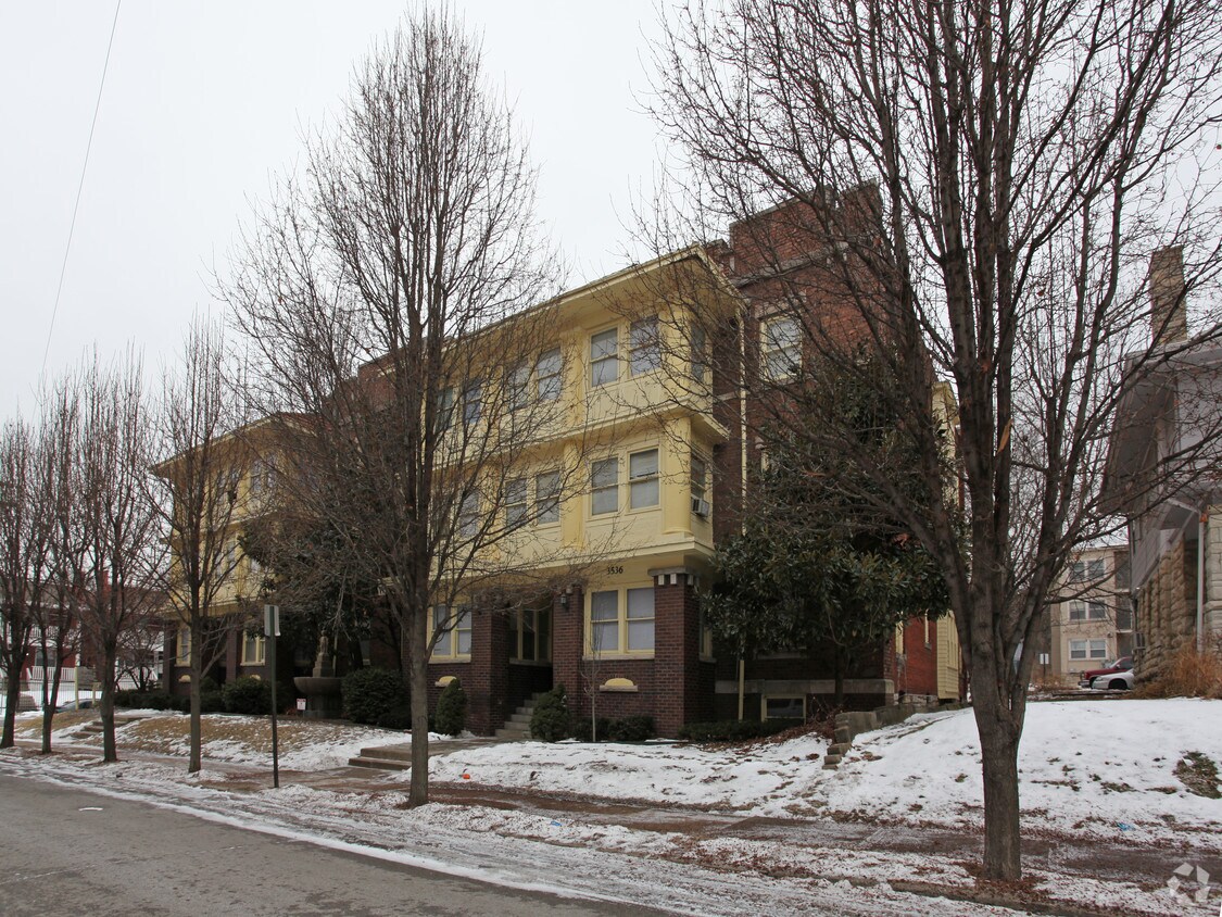 The Newport Apartments Apartments in Kansas City, MO