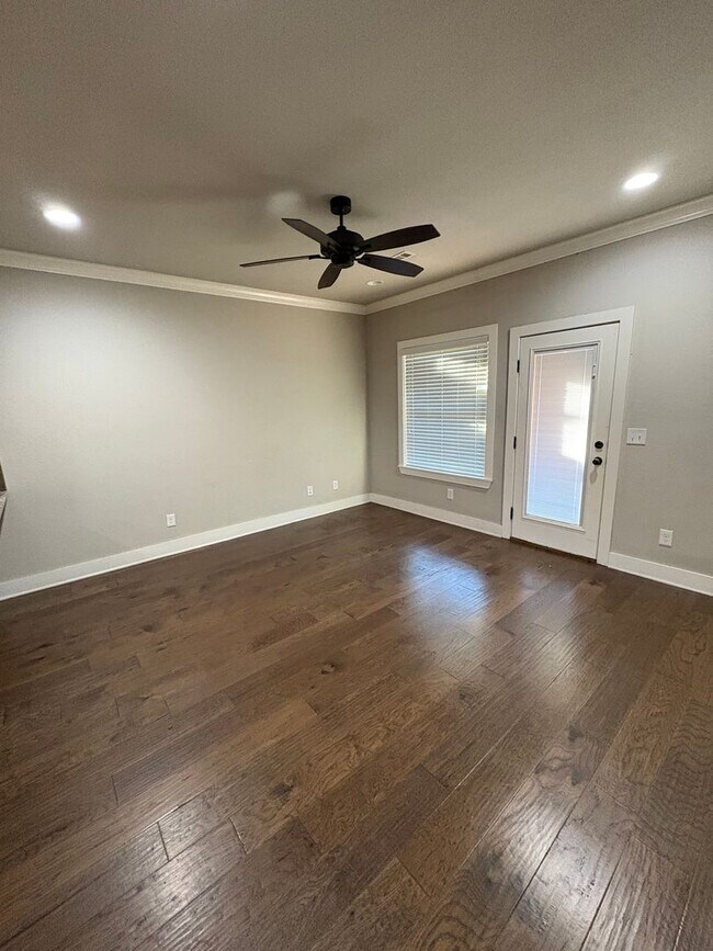 Foto del edificio - BEAUTIFUL HOME IN GREAT LOCATION!