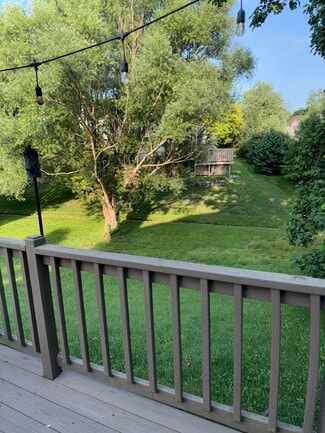 Building Photo - 8590 Laurel Ct