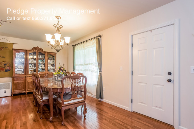 Building Photo - 47 Mill Pond Cir