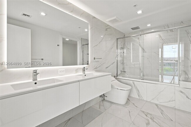 Foto del edificio - 302 Hallandale Ave