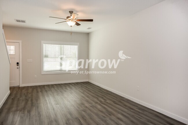 Building Photo - 7916 Bellhaven Boulevard