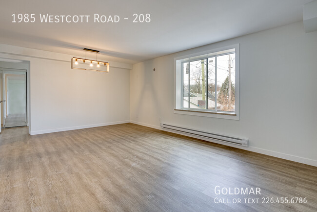 Photo du bâtiment - Brand new units - great location