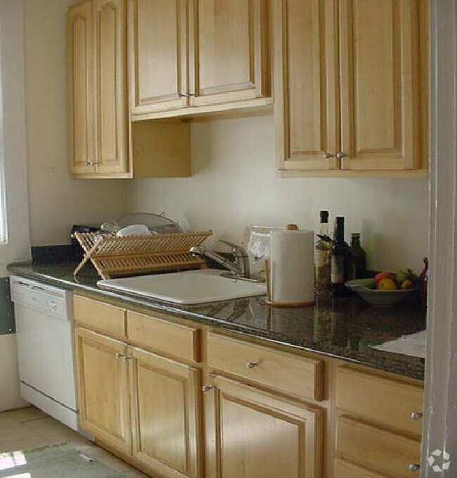 Interior View 3 - 2852 California St