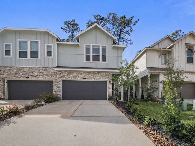 Foto del edificio - 674 Royal Arch Dr