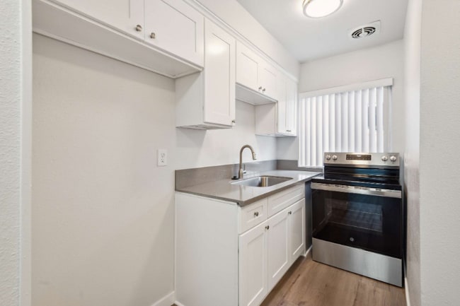 Building Photo - 15749 Francisquito Ave