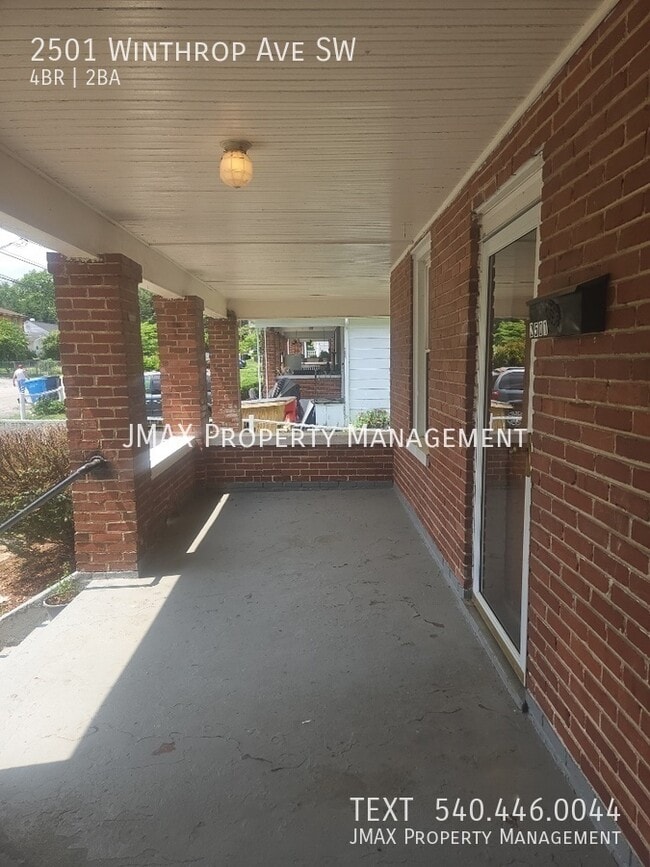 Foto del edificio - 2501 Winthrop Ave SW