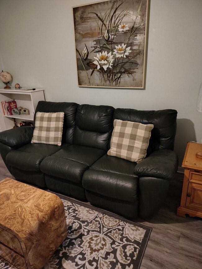 sala de estar - 8001 Formby St