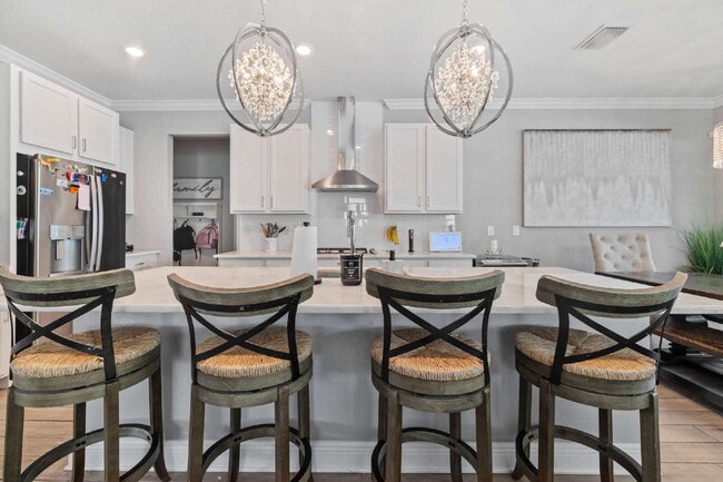 Building Photo - "Devonshire Model 5-Bedroom Retreat with 3...