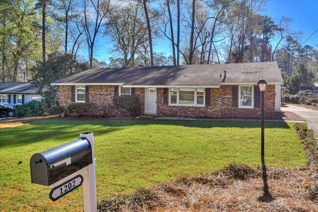 Building Photo - 1202 Oakdale Rd