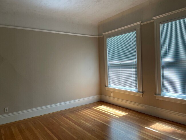 Photo - USTREET2615 Apartment