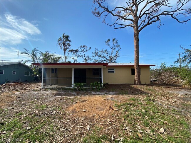 Building Photo - 5680 Stringfellow Rd