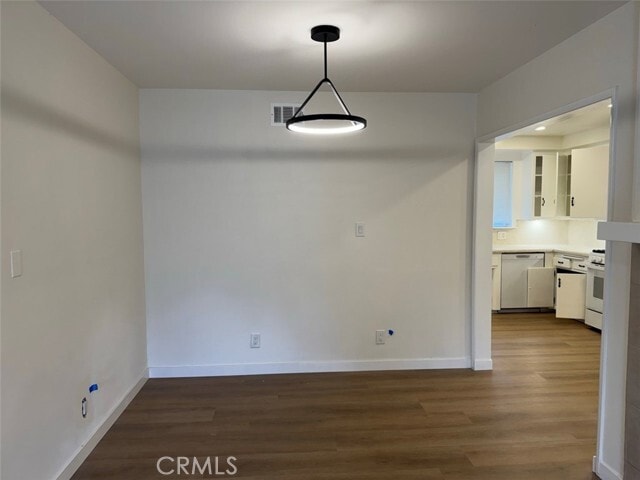 Building Photo - 1000 Riedel Ave