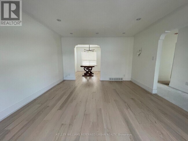 Photo du bâtiment - 12 Erie St