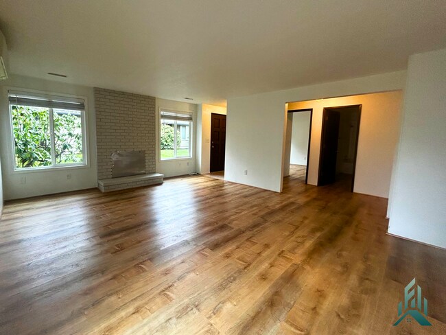 Foto del edificio - 2 Bed / 2 Full Bath Single-Level Townhome in Timberhill