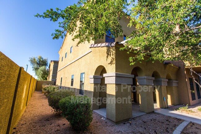 Foto del edificio - 1702 E Bell Rd