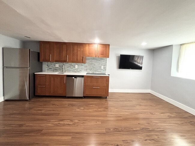 Building Photo - 679 S 1300 E