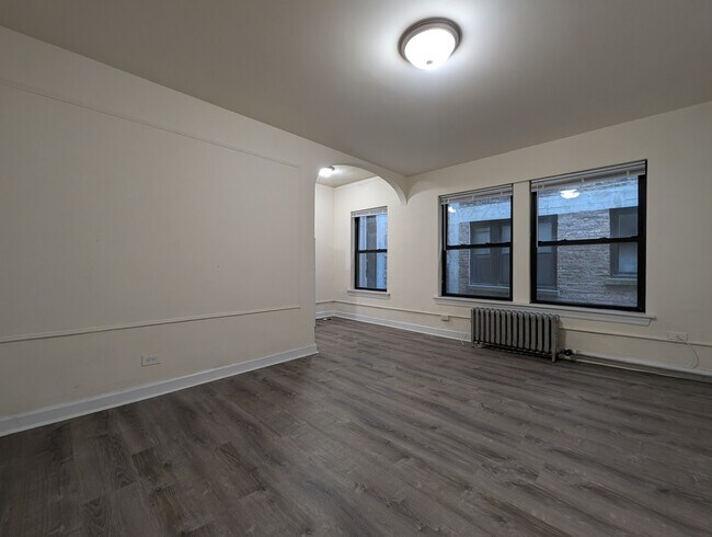 Foto del edificio - 5417 N Kenmore Ave