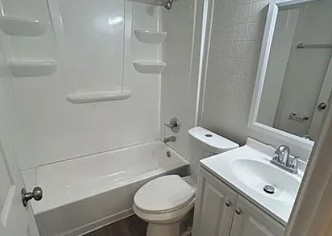 Building Photo - 813 St William Dr
