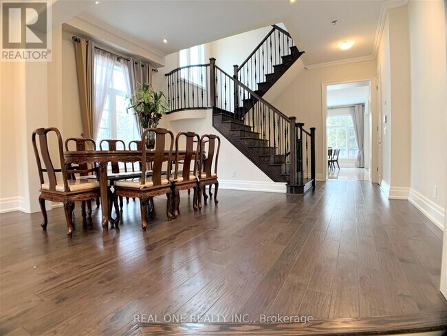 Building Photo - 18 Yuan Dr