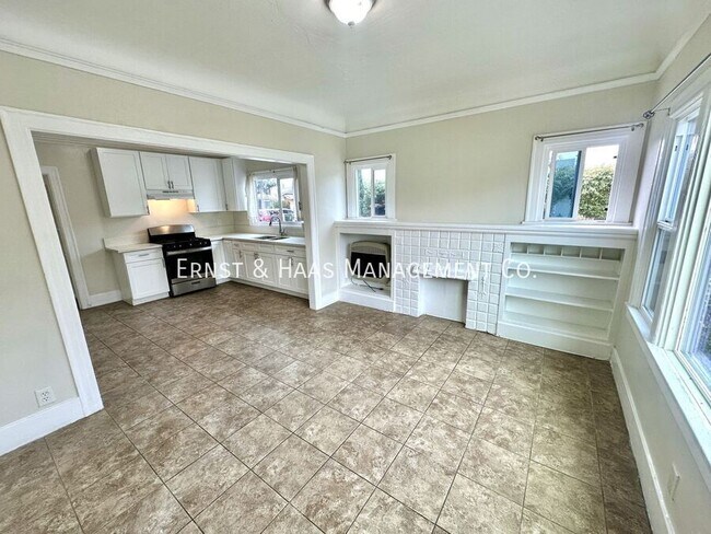 Foto del edificio - 702 E Burnett St